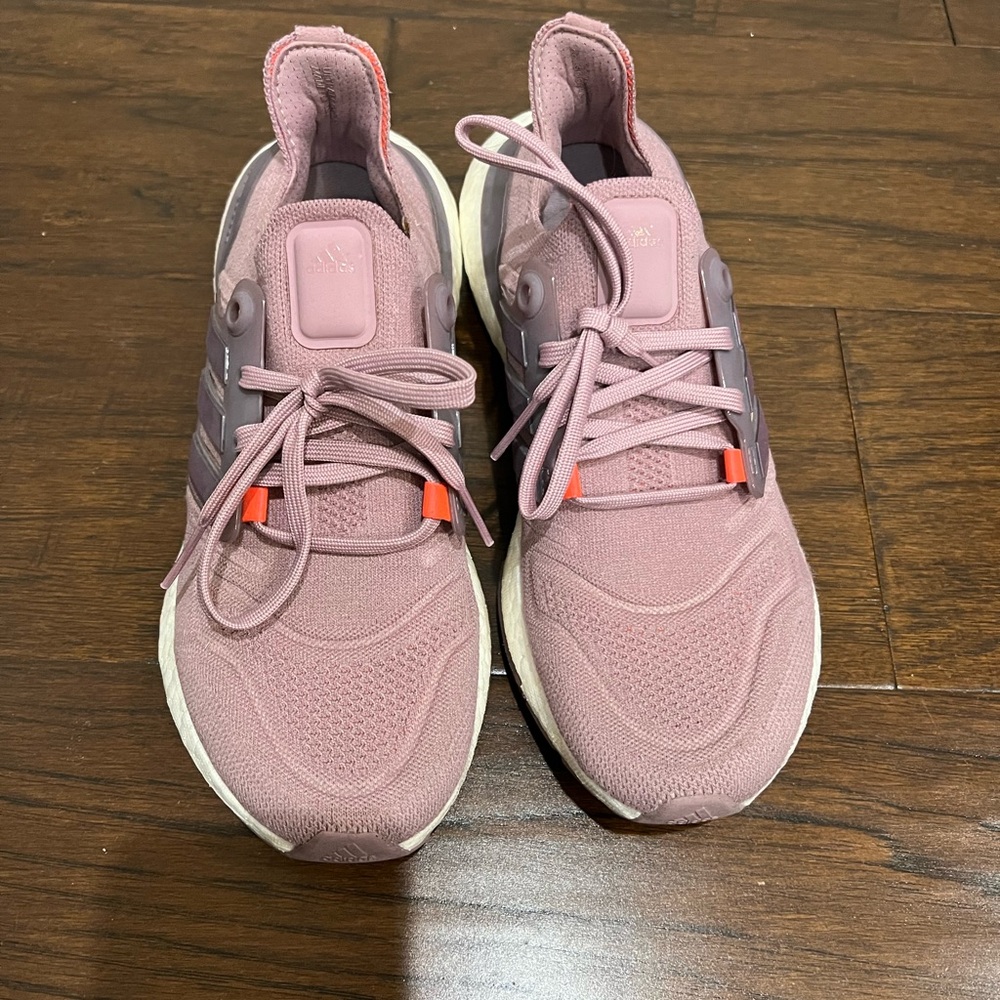Adidas ultraboost size 7.5